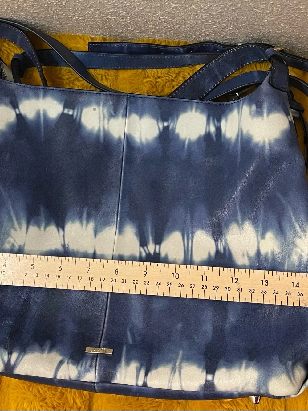 ⁠Vince Camuto Tania Leather Tie Dye Shoulder Bag Tote Navy White